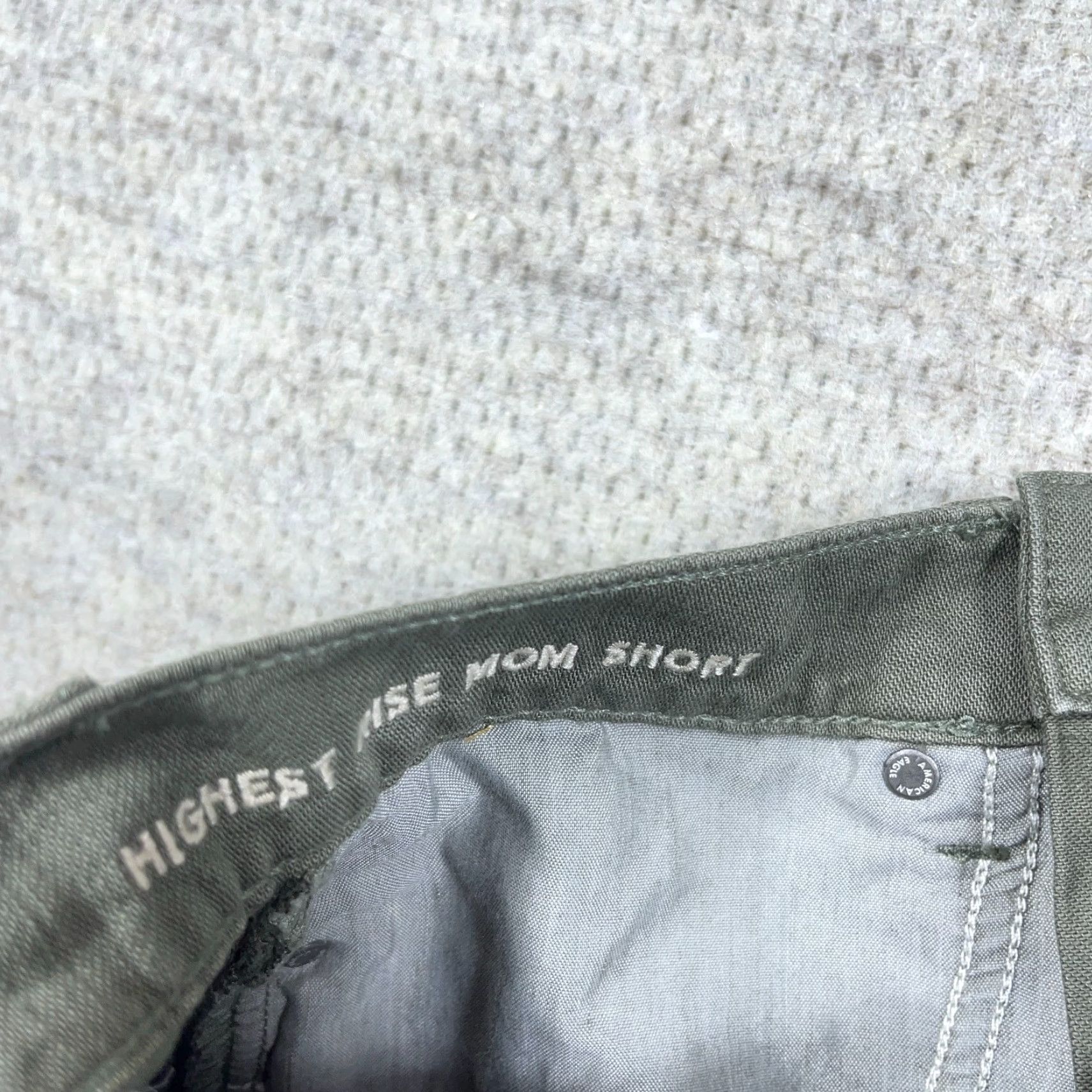 American Eagle Outfitters American Eagle Outfitters Mom Shorts Women 4 Olive Green High Rise Cut Off Jorts Denim 5-Pocket Size 27" / US 4 / IT 40 - 4 Thumbnail