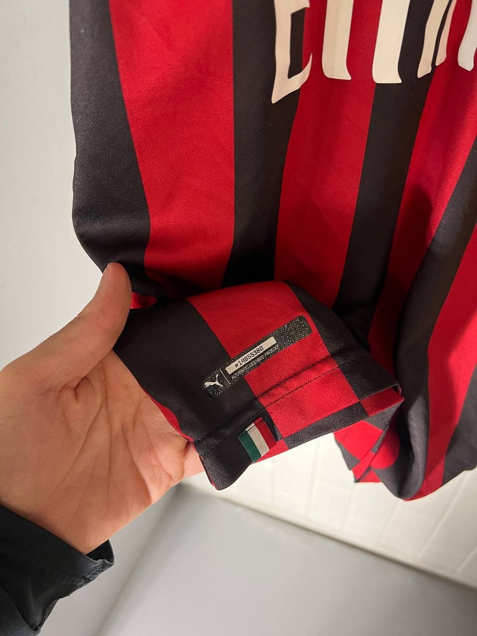 Puma VINTAGE PUMA FC MILAN INTER ITALY SOCCER JERSEY RETRO Y2K Size US S / EU 44-46 / 1 - 7 Thumbnail
