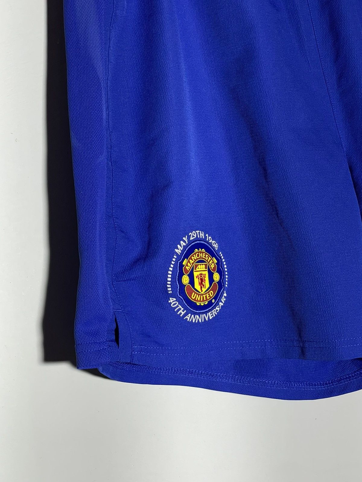 Nike × Vintage Manchester United Nike Vintage 40TH Anniversary Shorts Size US 42 / EU 58 - 3 Thumbnail
