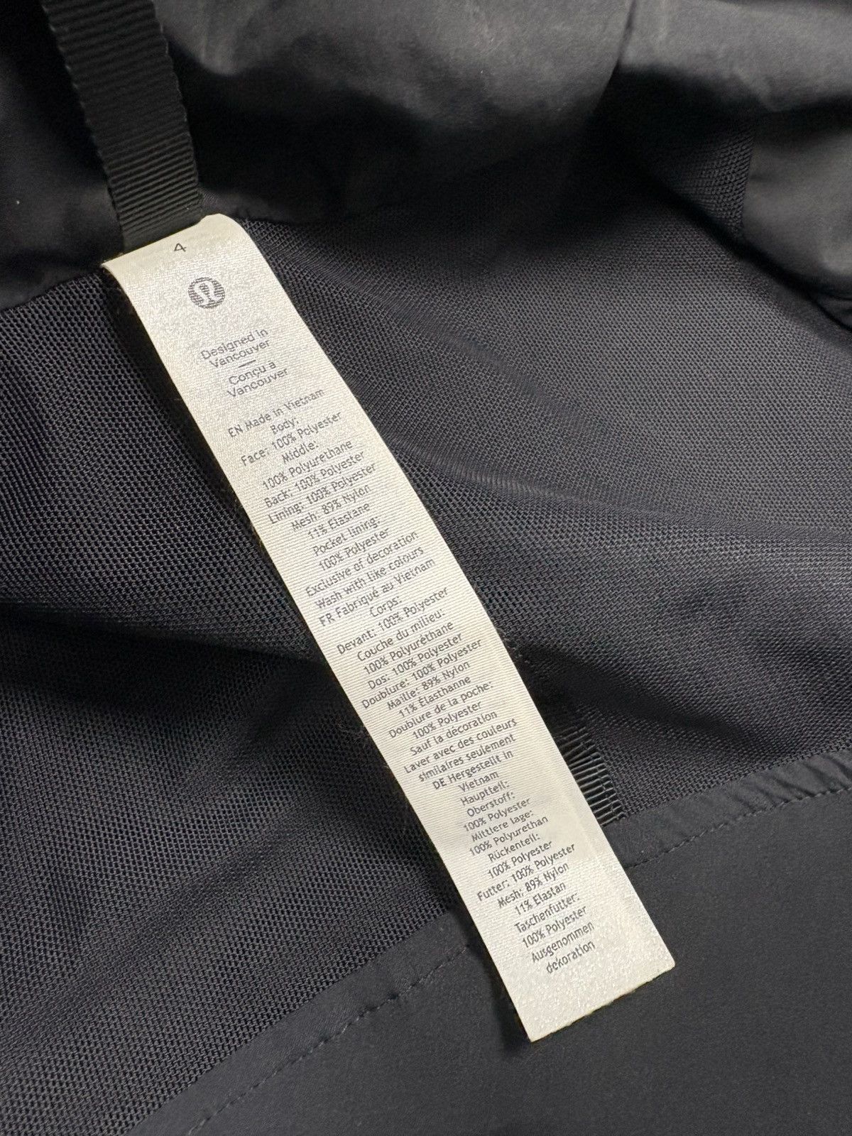 Lululemon Lululemon Black Hooded Jacket Lightweight Technical Coat Size S / US 4 / IT 40 - 20 Thumbnail