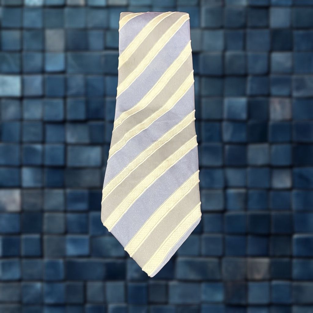 Vintage DONALD J TRUMP Tie Necktie Blue Silver Striped 100% Silk Signature Collection Designer Men Tie 59 in. Blue Silver Striped Size ONE SIZE - 1 Thumbnail
