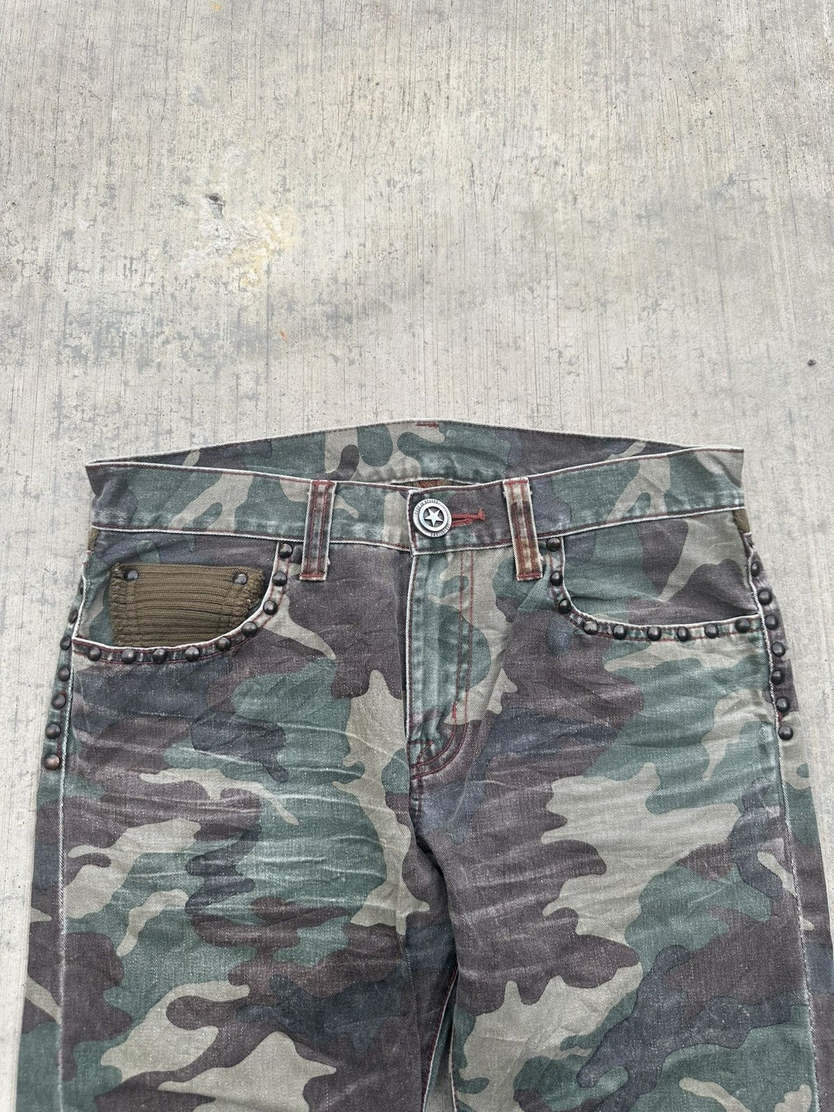 If Six Was Nine 2000s Rare Led rechwe studded camo pants Size US 30 / EU 46 - 3 Thumbnail