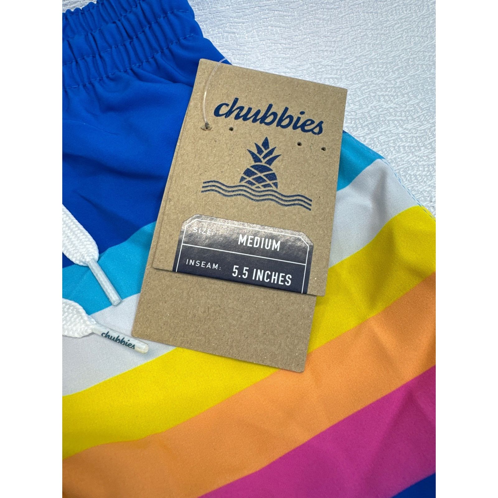 Chubbies Chubbies "Newport” 5 1/2 inch classic swim trunk men sz M Size US 32 / EU 48 - 5 Thumbnail