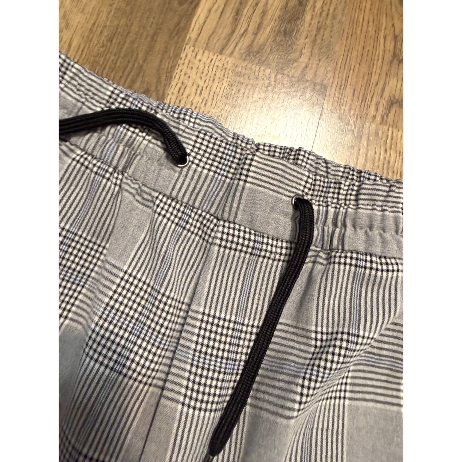 H&M H&M Pants Women's Size Small Grey White Black Plaid Tie Waist Regular Fit Size 28" / US 6 / IT 42 - 4 Thumbnail