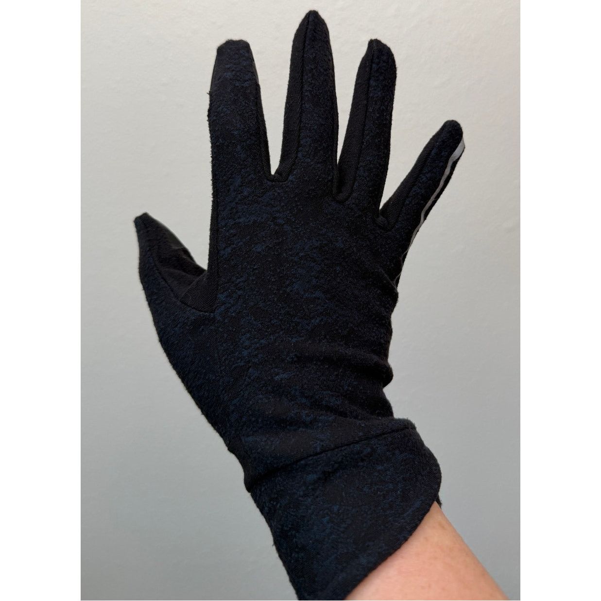Lululemon Lululemon Cross Chill Run Gloves Teal Black XS/S Size ONE SIZE - 11 Thumbnail