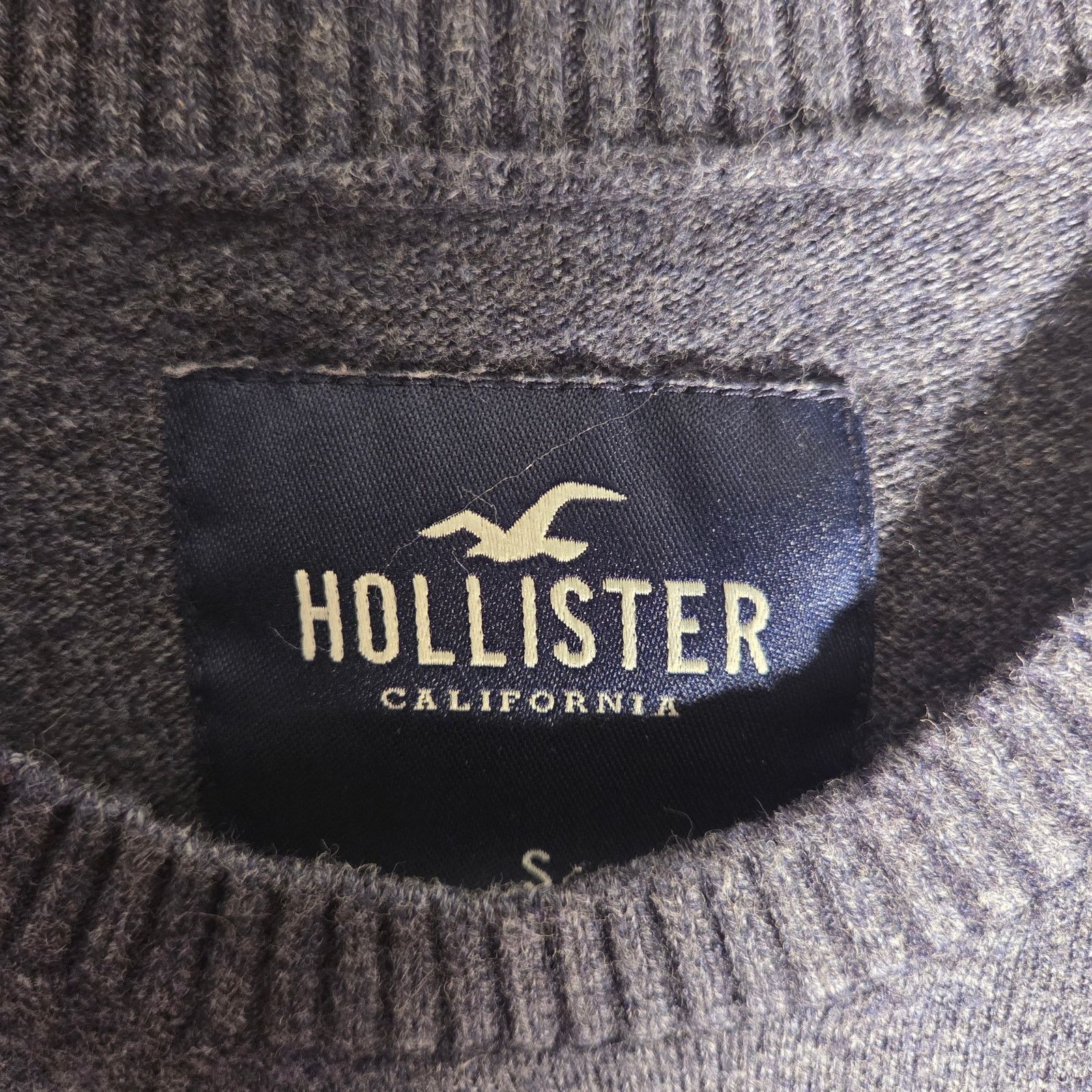 Hollister Men's Hollister Grey Sweater - Size Small - Great Condition! Size US S / EU 44-46 / 1 - 5 Thumbnail