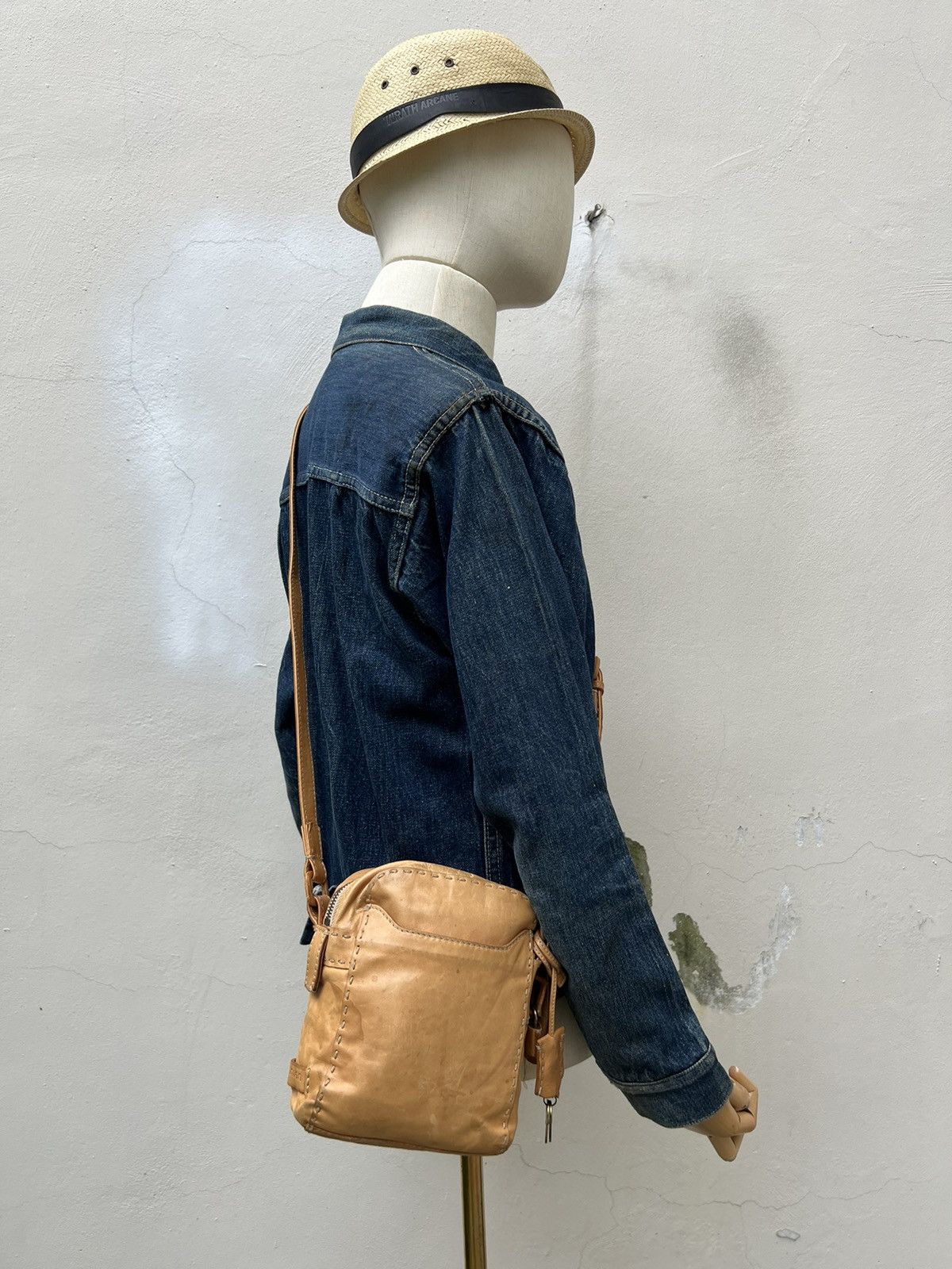 Leather Genten Japan Distressed Patina Leather Sling Bag Size ONE SIZE - 2 Thumbnail
