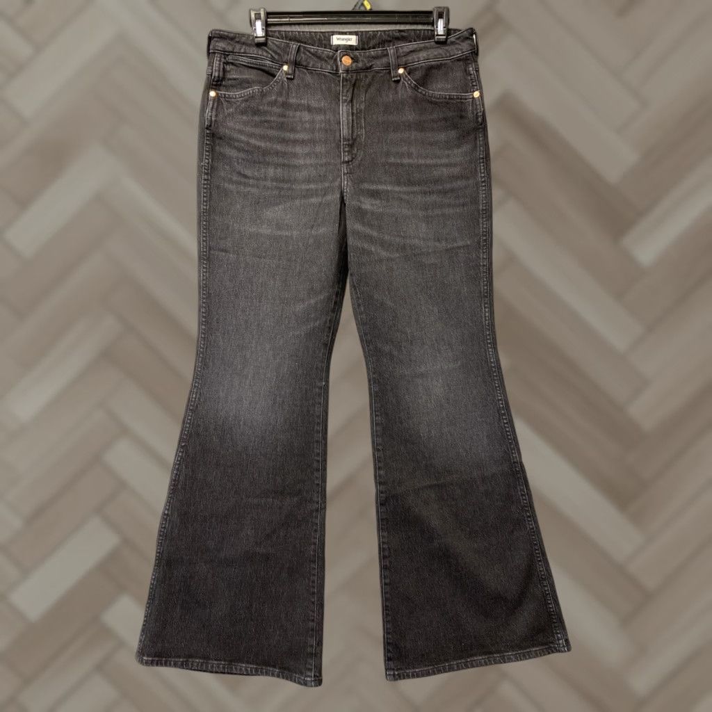 Wrangler WRANGLER High Rise Flare Jeans Rhinestone Black Women Size 36x34 Size 25" / US 0 / IT 36 - 1 Thumbnail