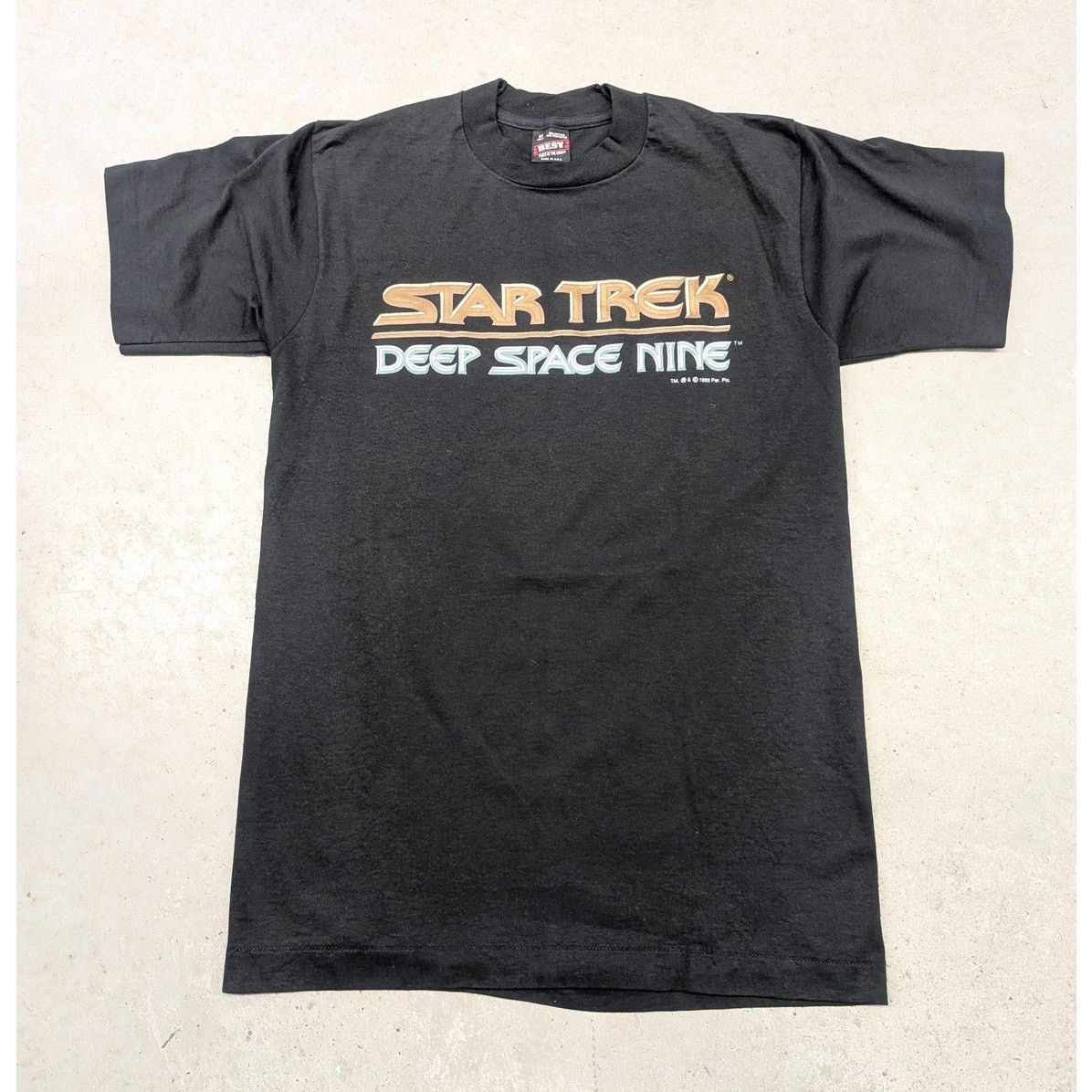 Fruit Of The Loom × Vintage Vintage 1993 Star Trek Deep Space Nine promo t-shirt Size US M / EU 48-50 / 2 - 1 Thumbnail