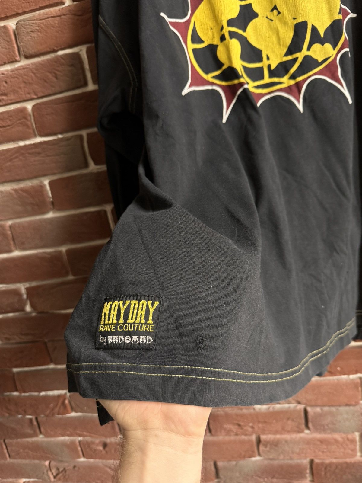 Band Tees 90s MayDay Bad+Mad Love Parade rave vintage long Techno tee Size US XXL / EU 58 / 5 - 5 Thumbnail