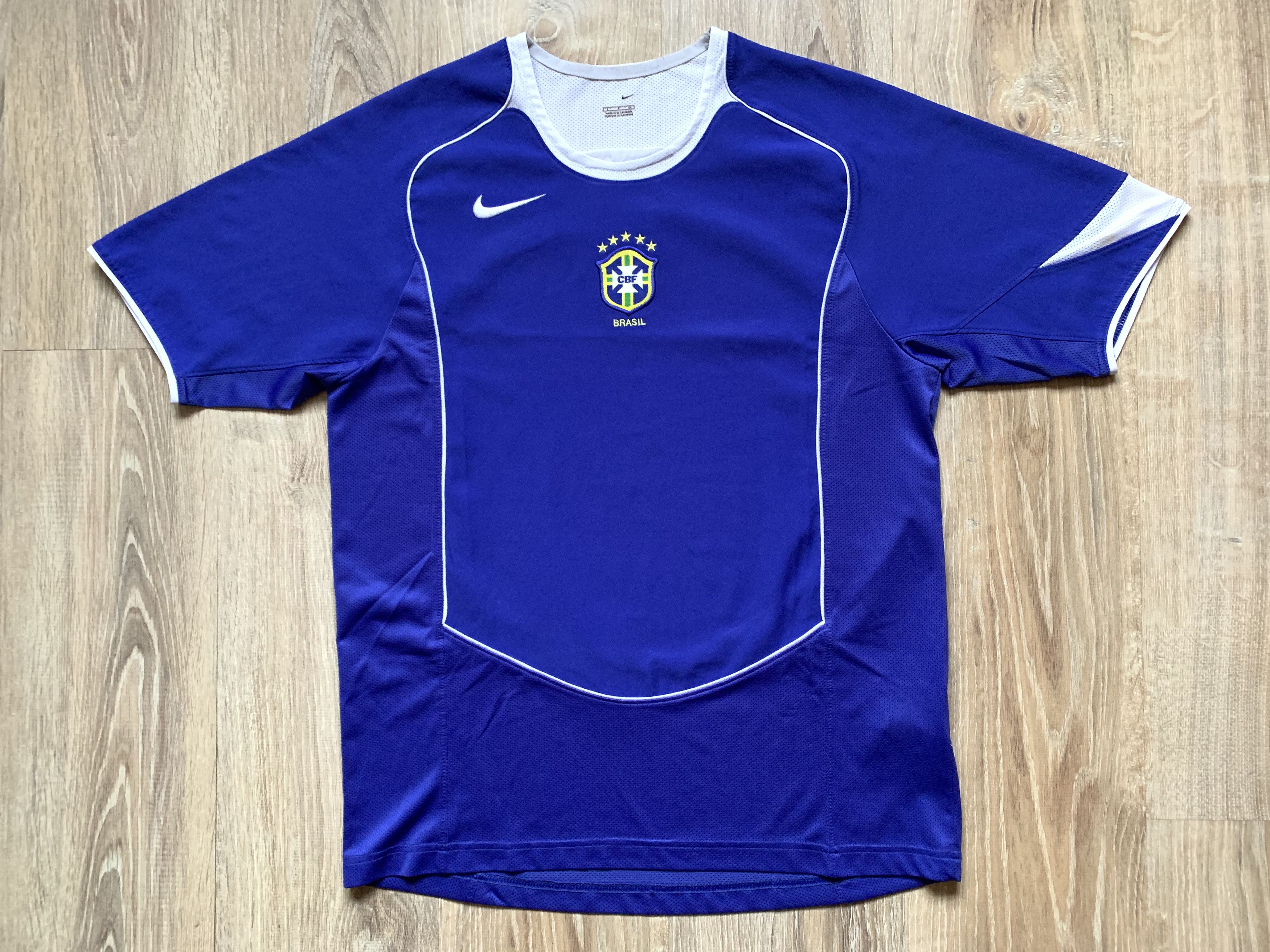 Nike × Vintage Kids Vintage Nike Brazil Away Shirt 2004-2006 Size US XXS / EU 40 - 1 Thumbnail