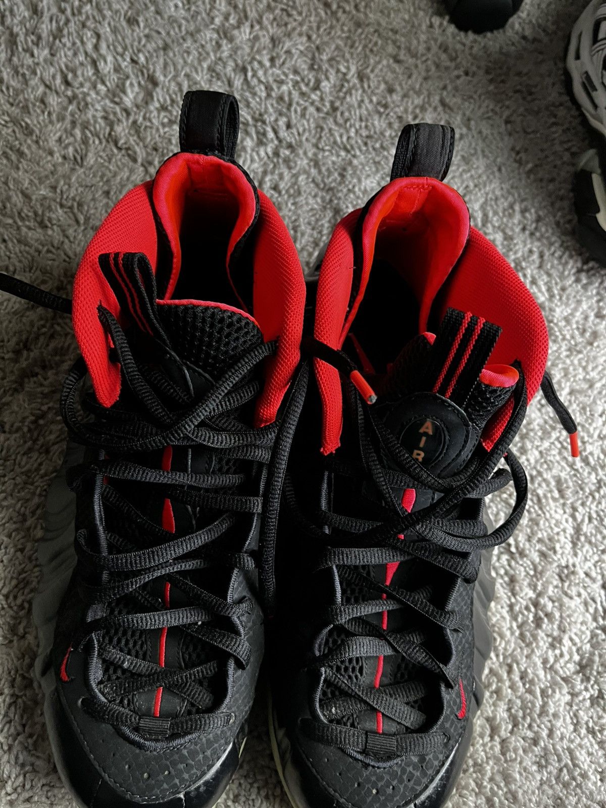 Nike NIKE AIR FOAMPOSITE PRO PREMIUM SOLAR RED BLACKLASER (Yeezy) Size US 11 / EU 44 - 6 Thumbnail