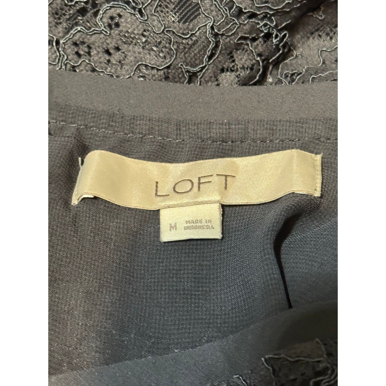Loft Loft Lace Pullover Shirt Gray Ruffle Sleeve Medium Size M / US 6-8 / IT 42-44 - 4 Thumbnail