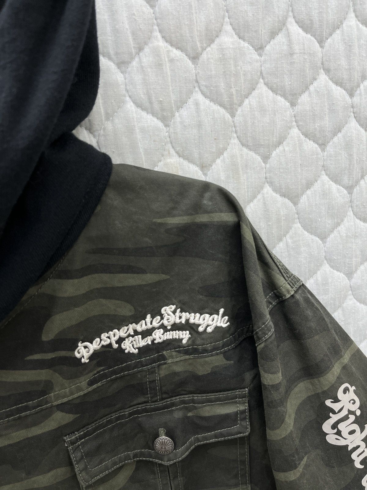 Anime 🔥🔥🔥ARCHIVE DIVINE RETRIBUTION ANIME HOODIE JACKET SHIRTS Size US L / EU 52-54 / 3 - 15 Thumbnail
