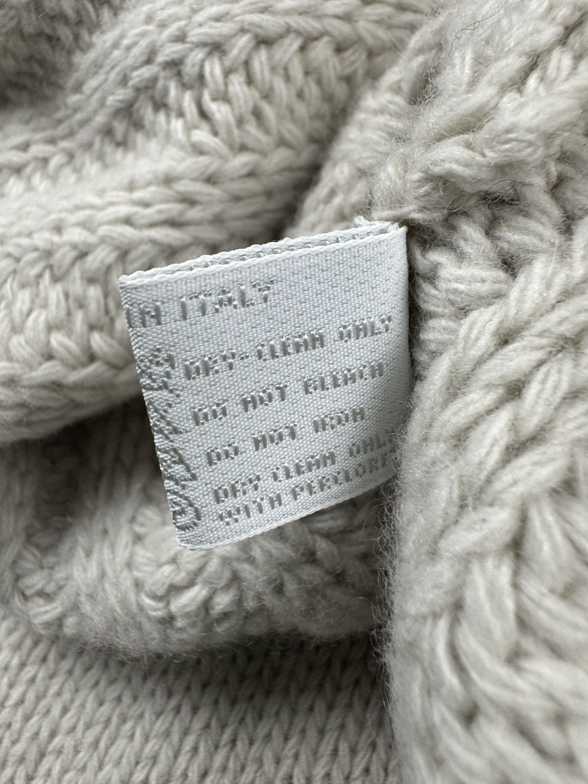 Prada Prada cashmere wool blend pearl button cardigan sweater knit Size L / US 10 / IT 46 - 12 Thumbnail
