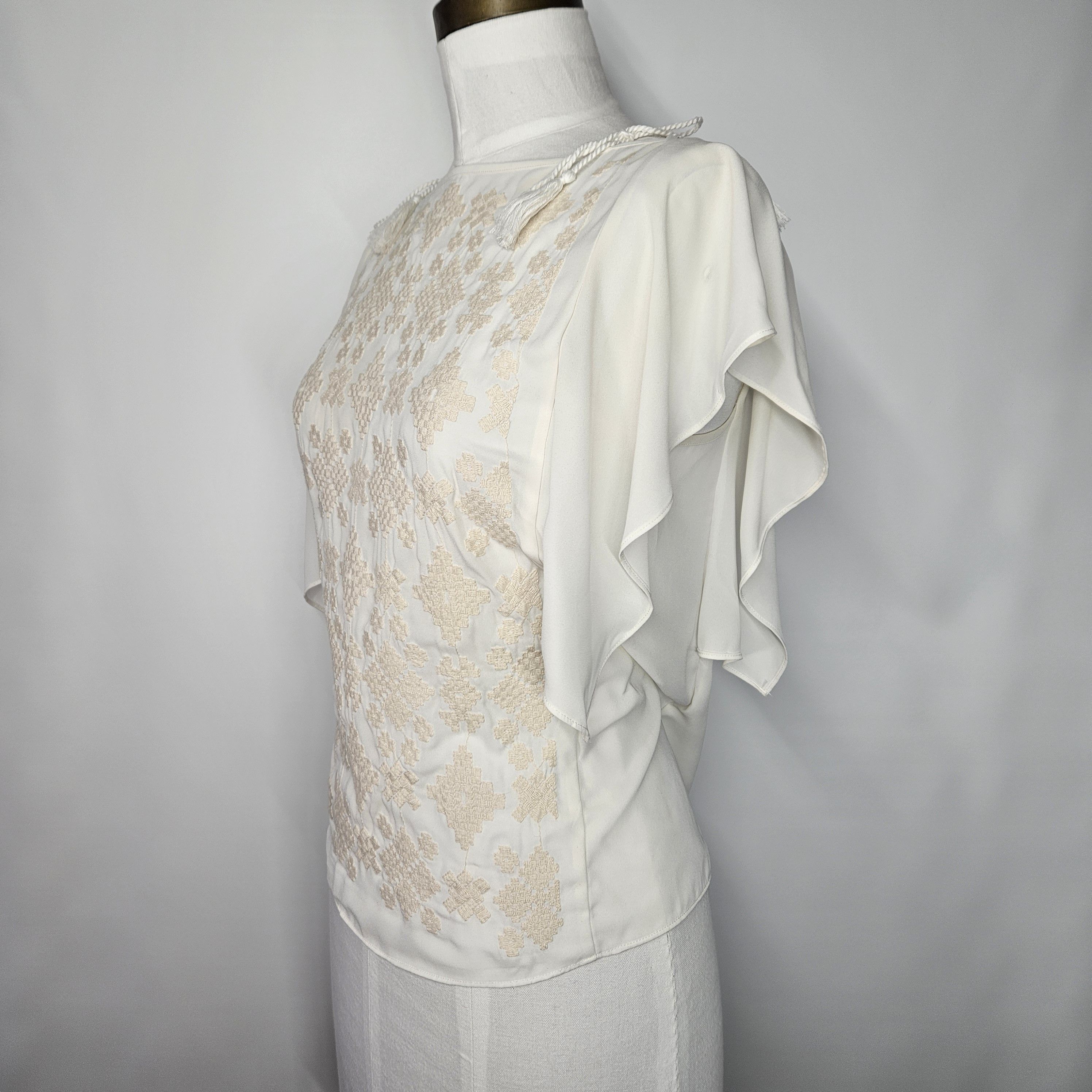 Mossimo Mossimo Size XS Blouse White Cream Embroidered Angel Sleeves Size XS / US 0-2 / IT 36-38 - 3 Thumbnail