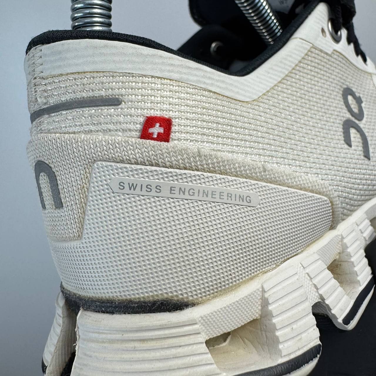 On On Cloudswift Running Shoes White Women US 7 EU 38 Size US 7 / IT 37 - 8 Thumbnail