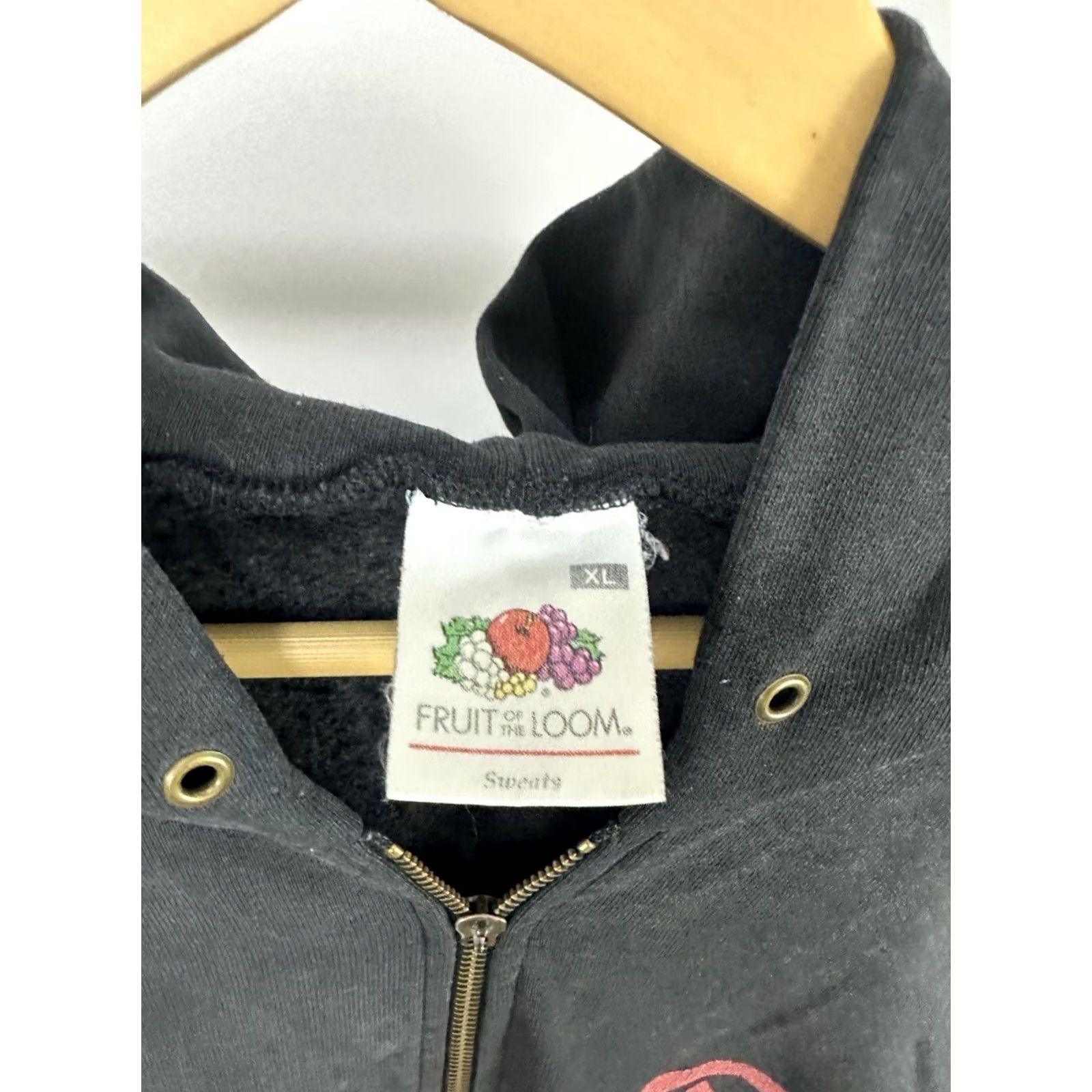 Fruit Of The Loom VTG Strike Anywhere To Live In Discontent Album Tour Faded Worn Zip Hoodie XL Mens Black Size US XL / EU 56 / 4 - 4 Thumbnail