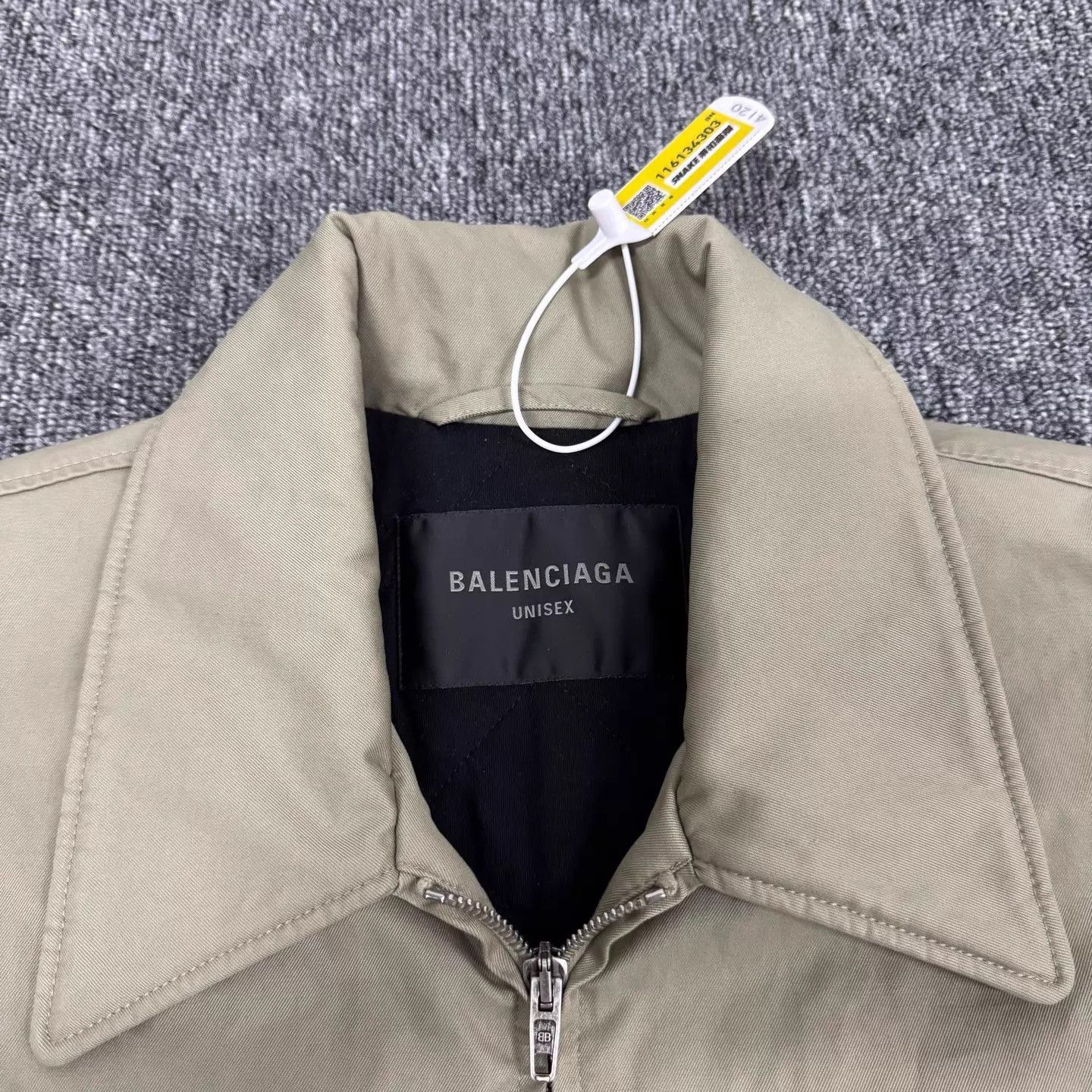 Balenciaga Balenciaga Oversized Utility Jacket Khaki S 99 New Size S / US 4 / IT 40 - 7 Thumbnail
