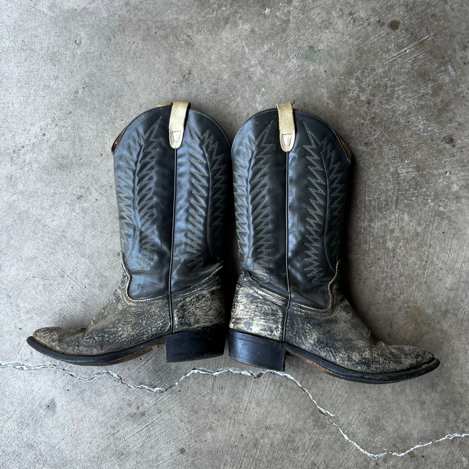 Vintage VINTAGE COWBOY BOOTS TWO-TONE GRAY LEATHER WESTERN MENS 10 D Size US 10 / EU 43 - 2 Thumbnail