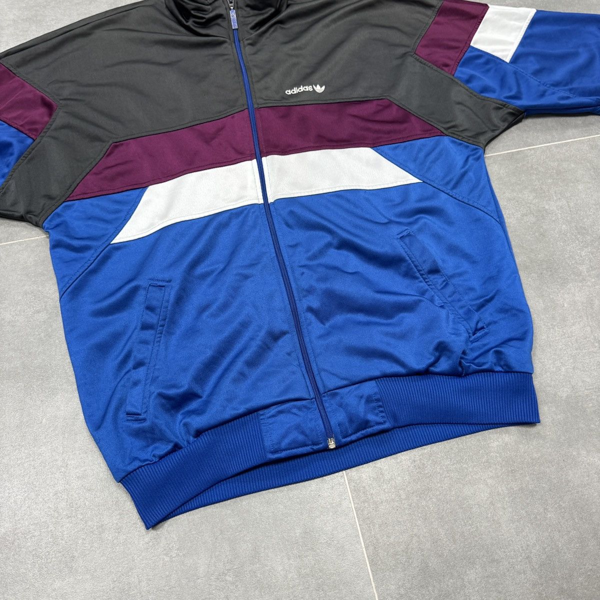Adidas Vintage Adidas Track Jacket Retro 90s Men Size M Size US M / EU 48-50 / 2 - 5 Thumbnail