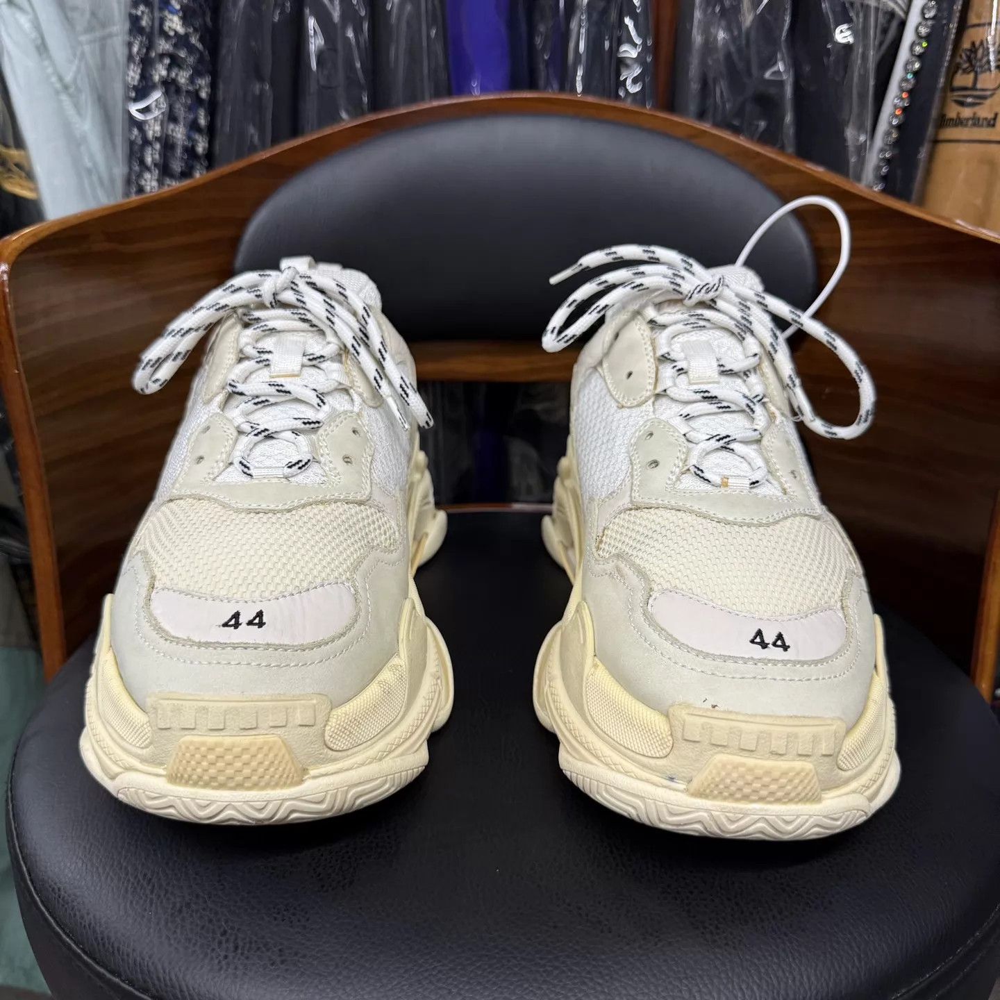 Balenciaga Balenciaga Triples OG White 44 EU Lightly Used Excellent Size US 11 / EU 44 - 2 Thumbnail