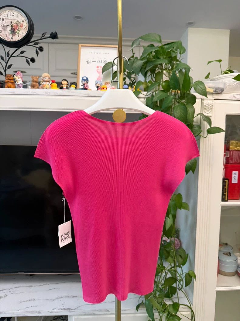 Issey Miyake issey miyake size:3 Pink round-neck pleated short sleeves Size XXS / US 00 / IT 34 - 6 Thumbnail