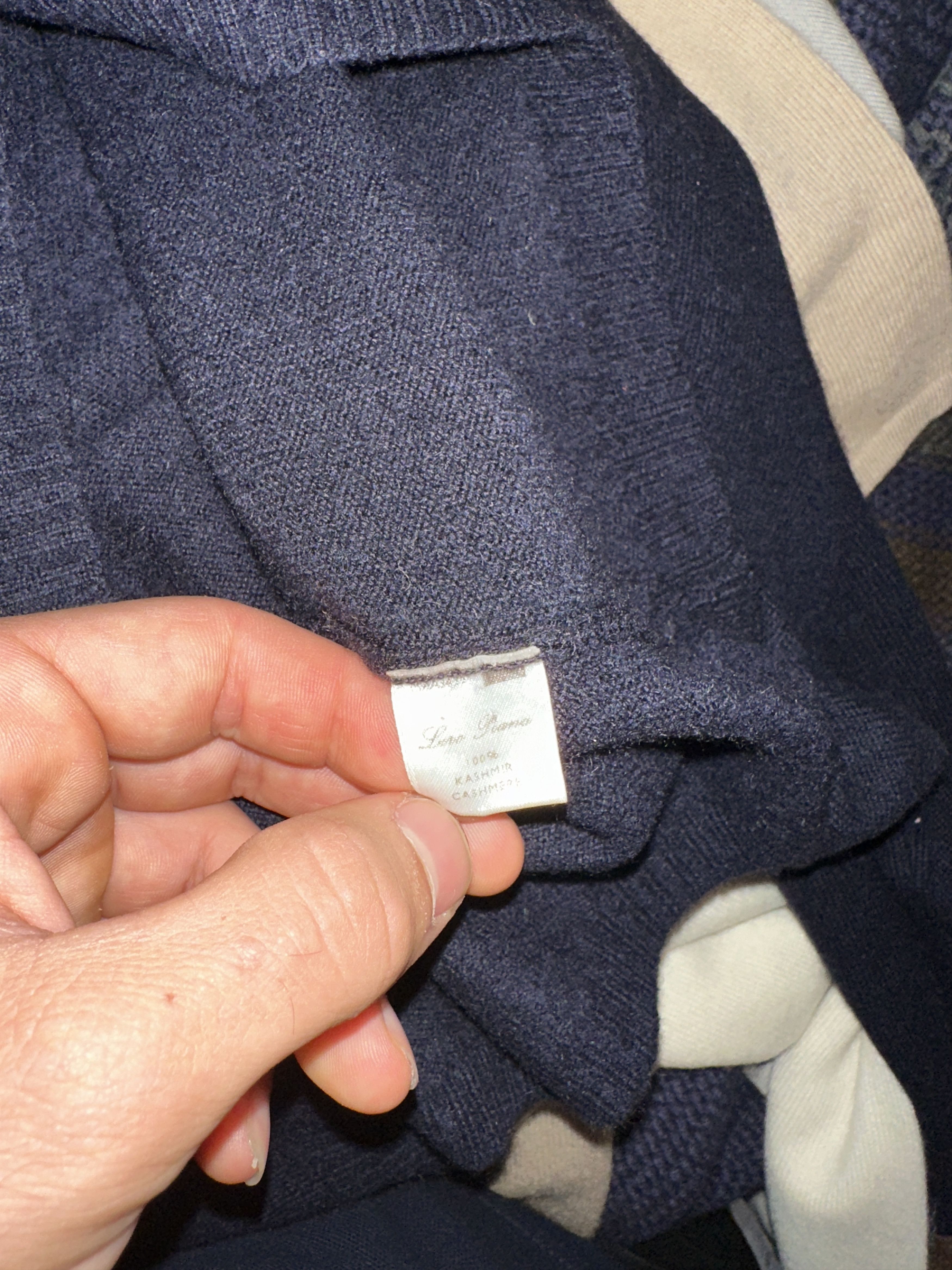 Loro Piana Loro Piana Cashmere V Neck Sweater Elbow Patches Size 46 M Size L / US 10 / IT 46 - 5 Thumbnail