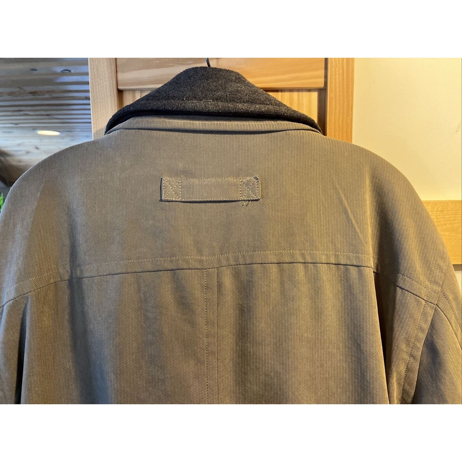Roundtree & Yorke Roundtree & Yorke Outdoors Mens L Gray Lined Polyester Coat Size US L / EU 52-54 / 3 - 17 Thumbnail
