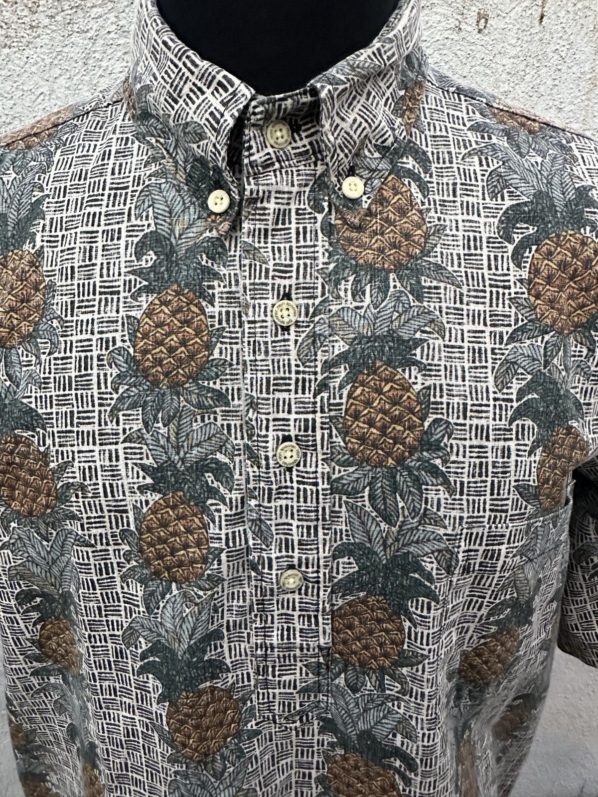 Reyn Spooner PreOwned Reyn Spooner Hawaiian Print Gray 3/4 Button Men's L Size US L / EU 52-54 / 3 - 3 Thumbnail