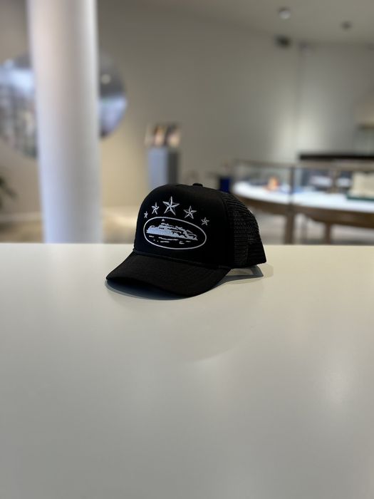 Corteiz Corteiz 5 Starz Alcatraz Trucker Cap Black | Grailed