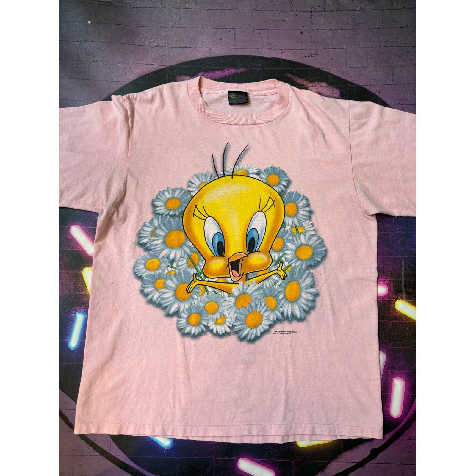 Vintage 1997 Tweety bird sunflowers shirt Warner Bros