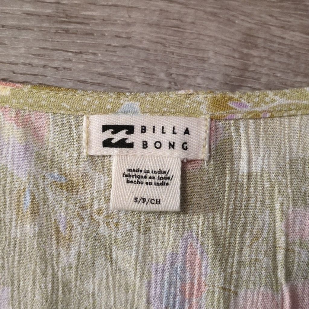 Billabong Billabong Spring Daze Floral Viscose Romper Size Small Size 26" / US 2 / IT 38 - 3 Thumbnail