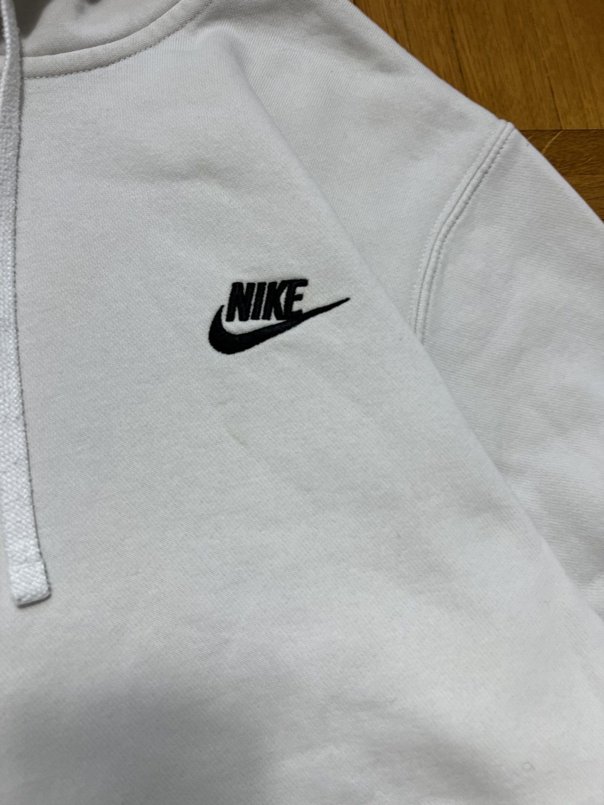 Nike Hoodie Nike small logo y2k white Size US M / EU 48-50 / 2 - 3 Thumbnail