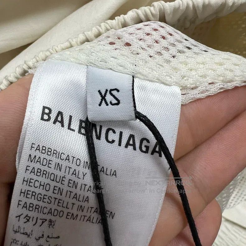 Balenciaga Balenciaga Ivory and Black Patchwork 3Bsports Embroidered Size US XS / EU 42 / 0 - 5 Thumbnail