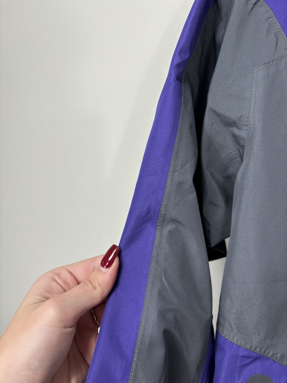Arc'teryx Arc’teryx Women’s Outdoor Ski Hooded Nylon Jacket Size M / US 6-8 / IT 42-44 - 5 Thumbnail