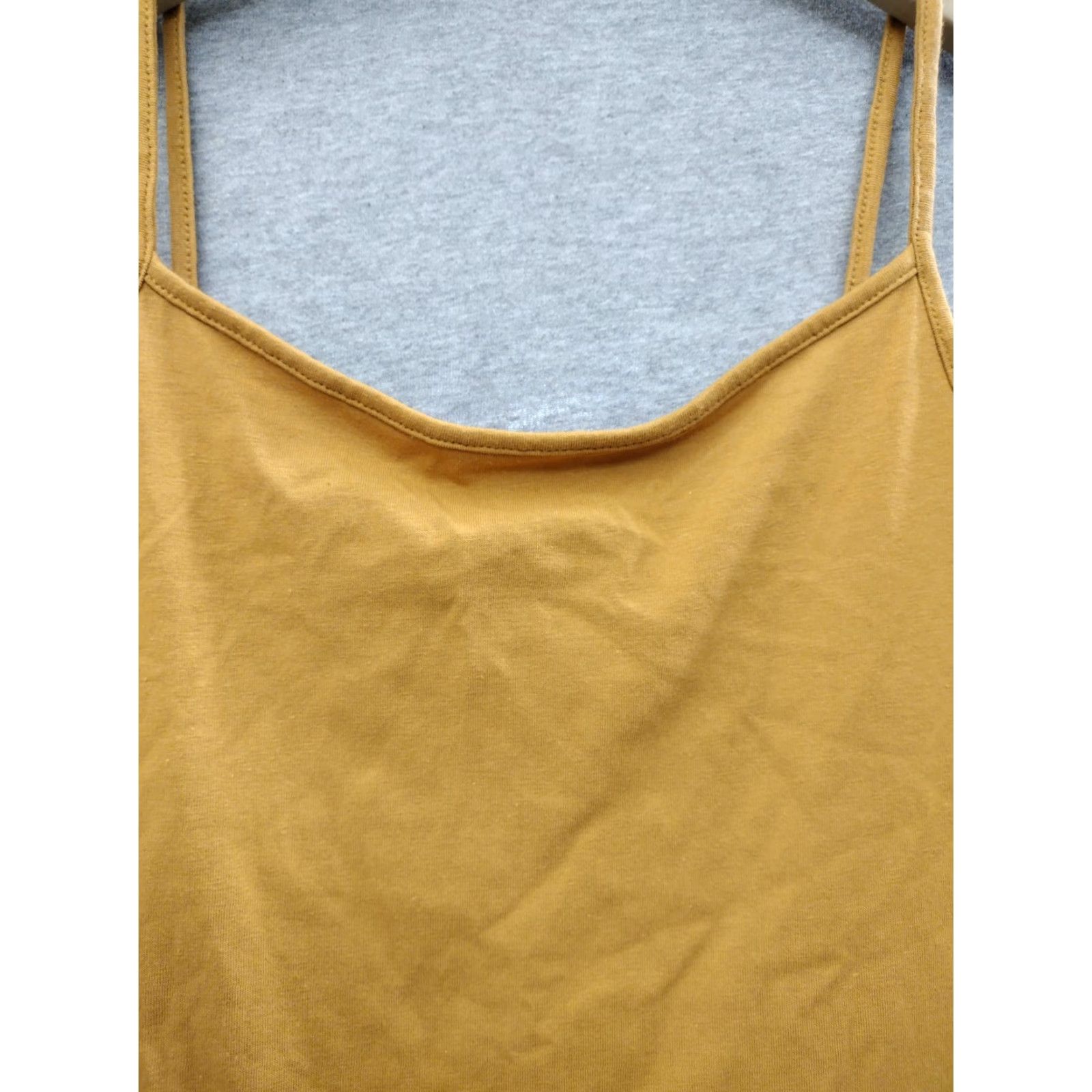 Vintage Wild Fable Women's Crop Tank Top Dark Gold Gold Cropped Tank L Womens Crop Tank Top Dark Gold 90s Cropped Tank Womens Size L / US 10 / IT 46 - 3 Thumbnail