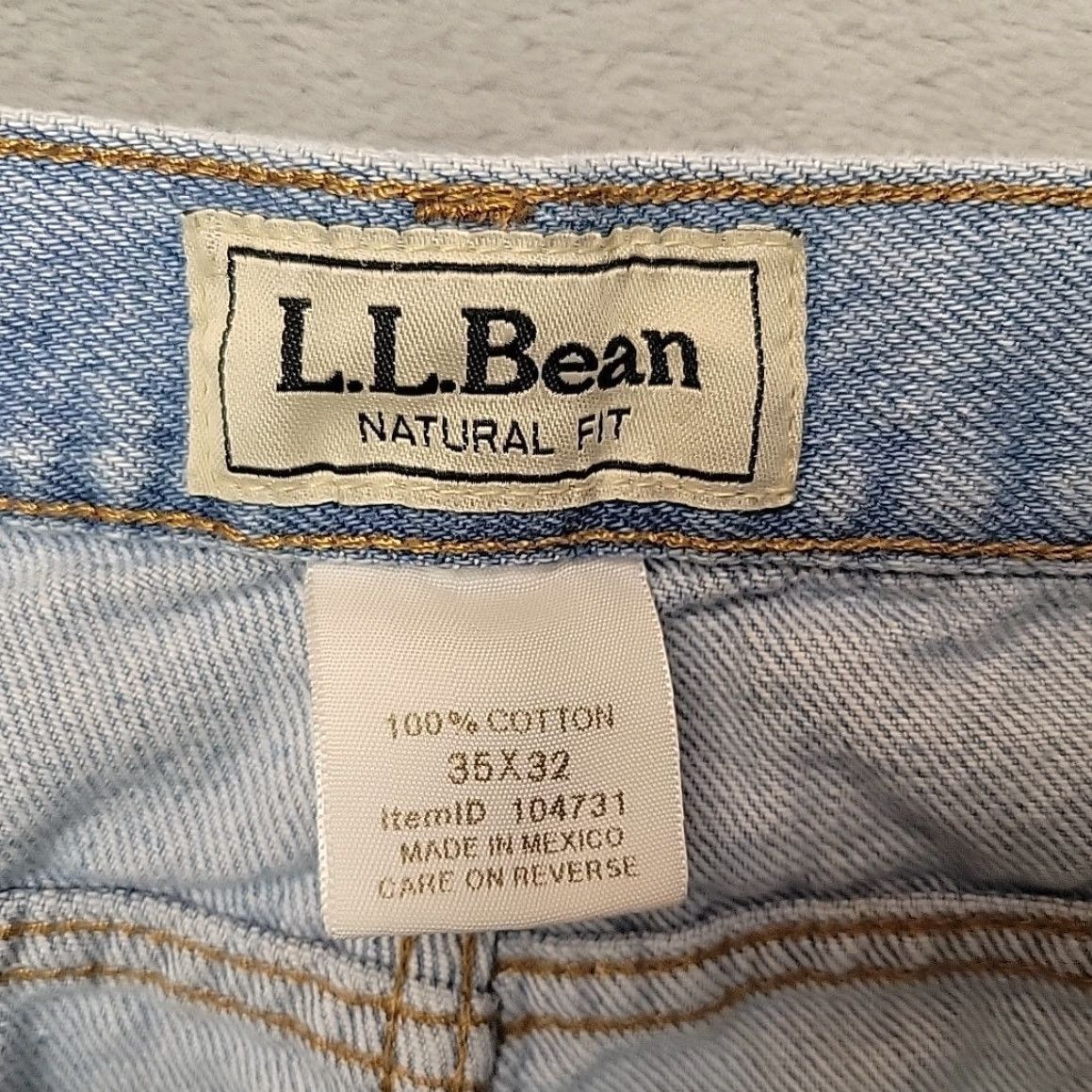 Vintage VINTAGE LL Bean Jeans Mens Blue Light Wash 100% Cotton Outdoor Comfort Jeans Mens 35 Blue 90s? Size US 35 - 5 Thumbnail