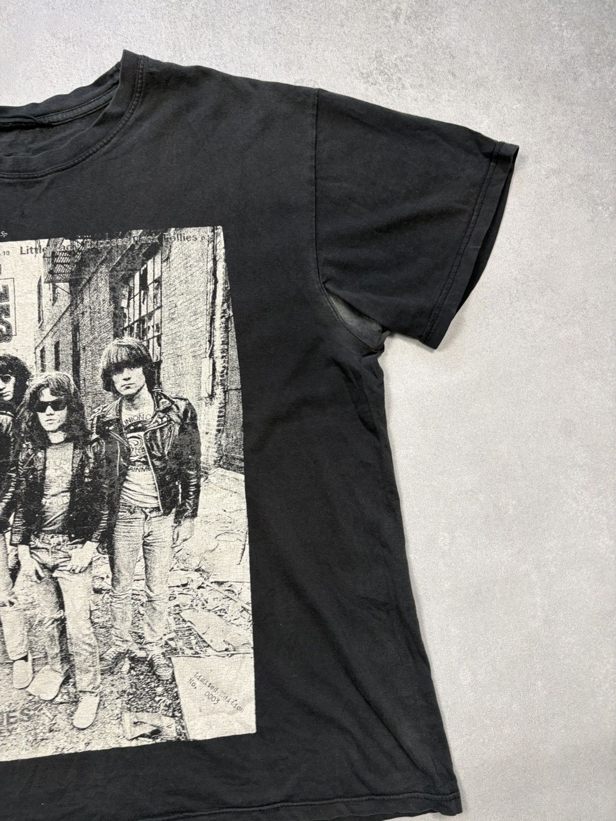 Band Tees Vintage Ramones Band Tee Gabba Gabba Hey UK Tour 1977 Shirt Size US XL / EU 56 / 4 - 2 Thumbnail