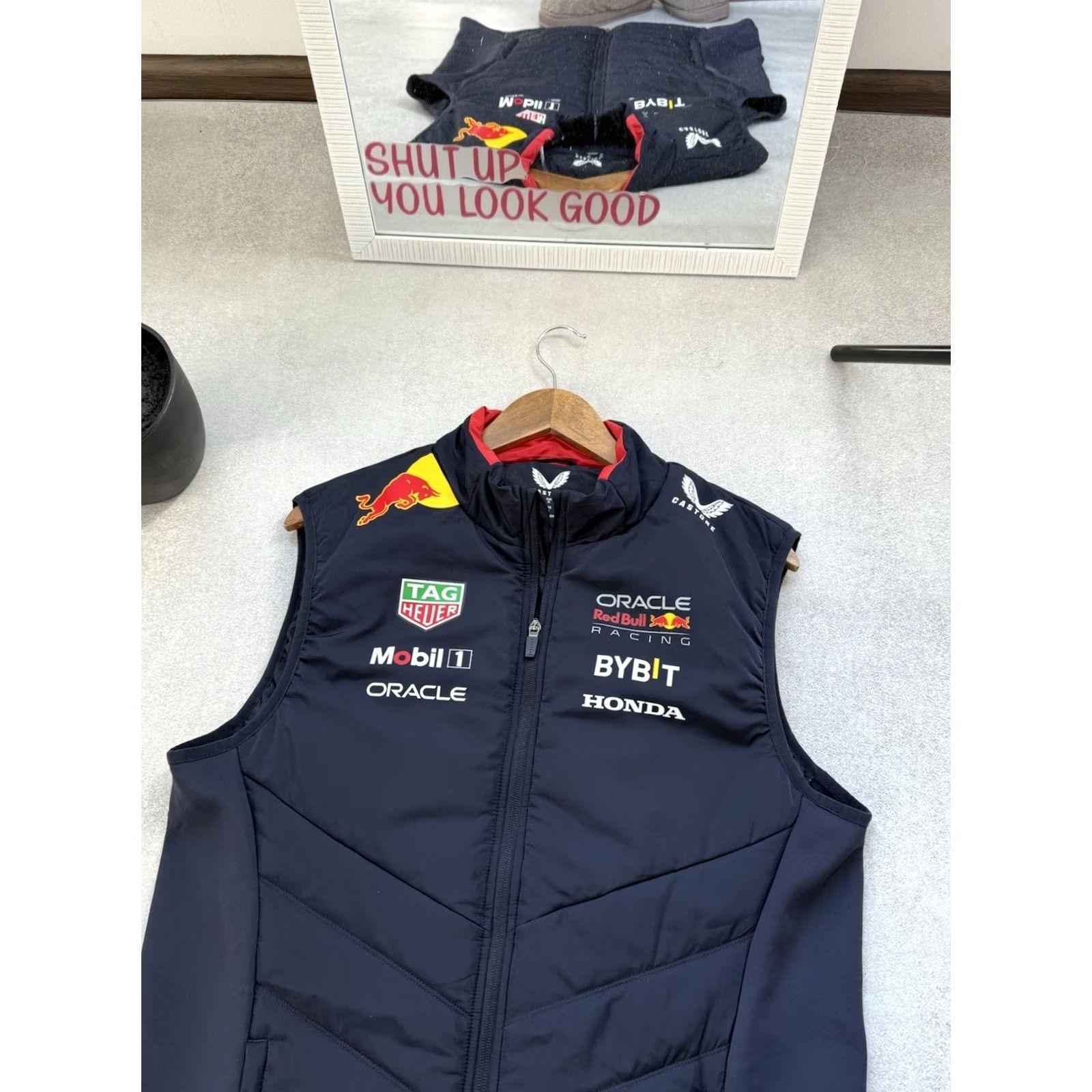 Castore RARE RED BULL RACING FORMULA 1 VEST Castore Sleeveless Navy Blue M Mens Racing Vest Size US M / EU 48-50 / 2 - 5 Thumbnail