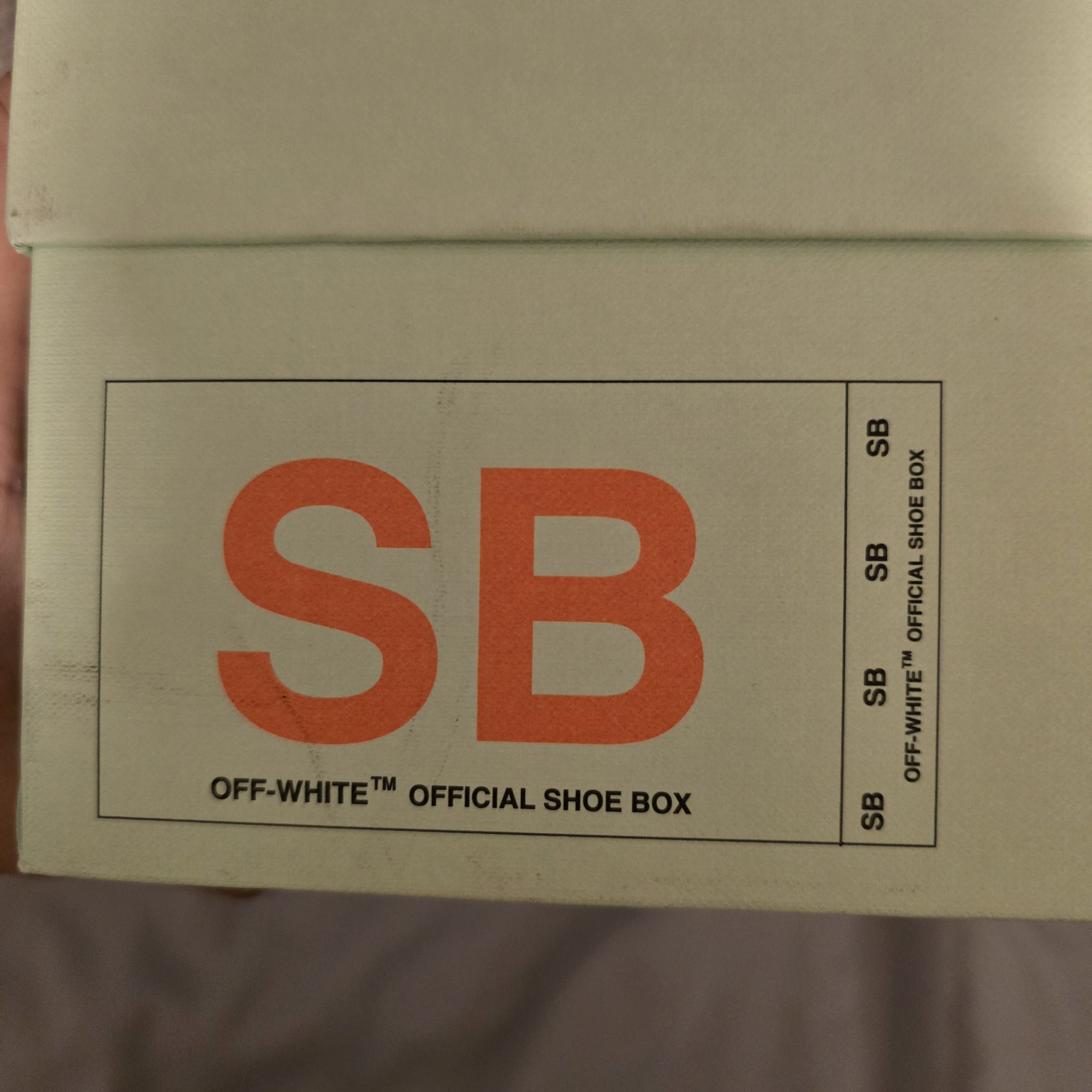 Off-White Off-White Classic Diagonals Sneaker White & Black Size US 9 / EU 42 - 2 Thumbnail