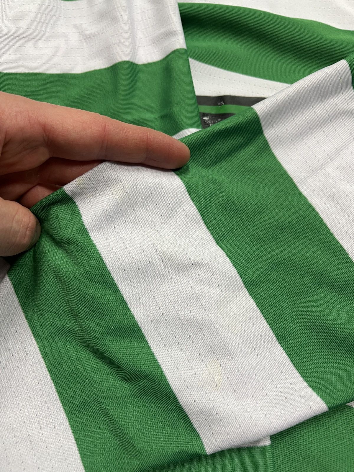 Umbro Celtic 2004/2005 Home Soccer Jersey Umbro Shirt Long Sleeve Size US M / EU 48-50 / 2 - 13 Thumbnail