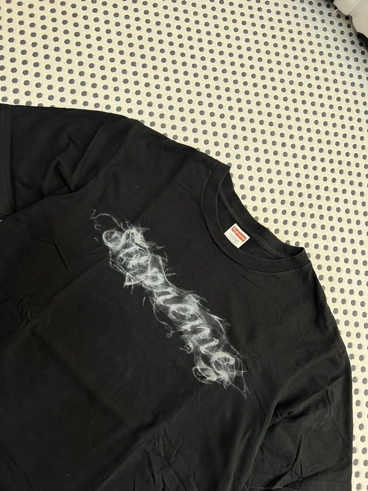Supreme Supreme Smoke Logo T-shirt. Size US M / EU 48-50 / 2 - 2 Thumbnail