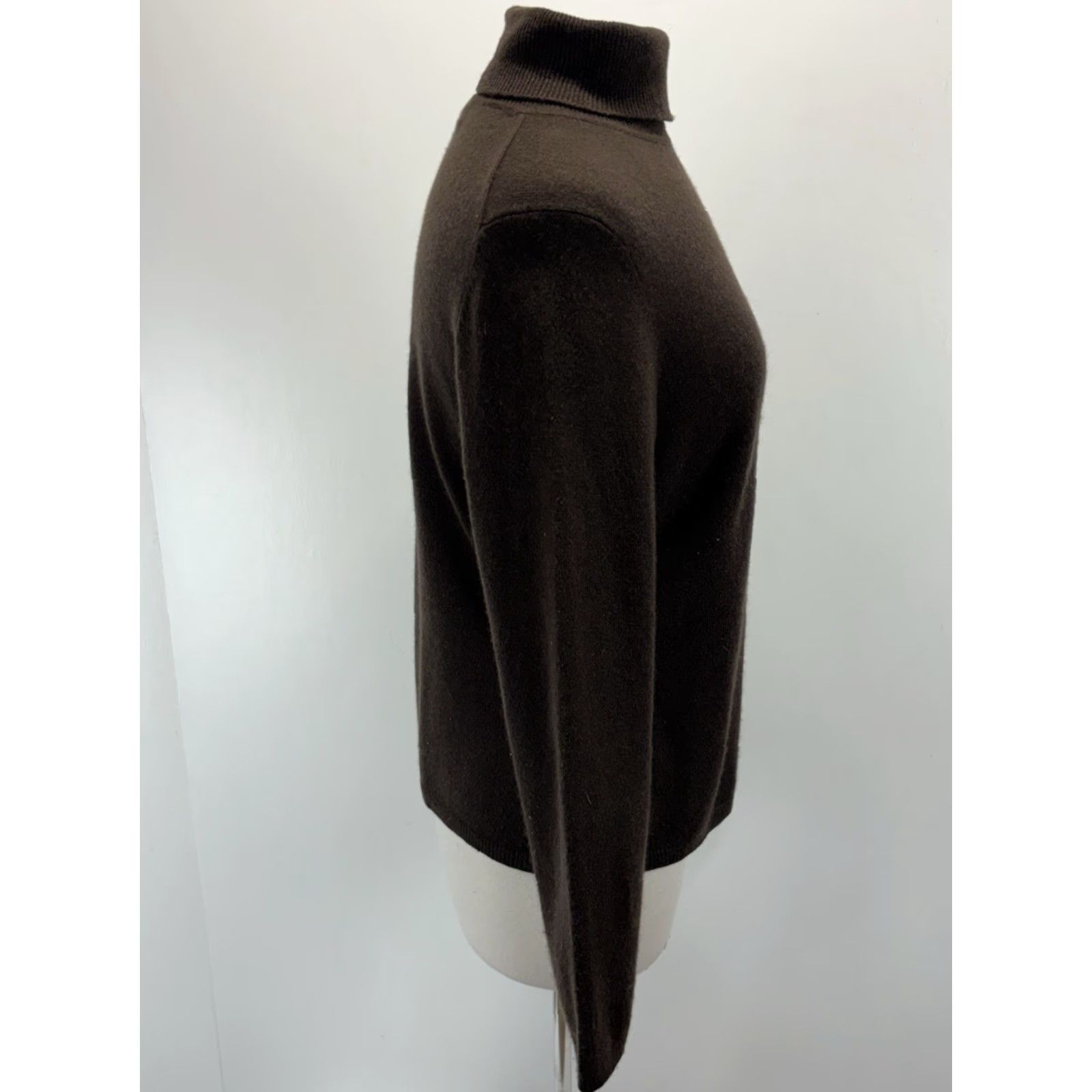 Charter Club Charter Club 100% Cashmere Turtleneck Sweater Women’s Large Chocolate Brown Pullover Long Sleeve Solid Knit Classic Preppy Old Money Mens/Womens? Size L / US 10 / IT 46 - 4 Thumbnail