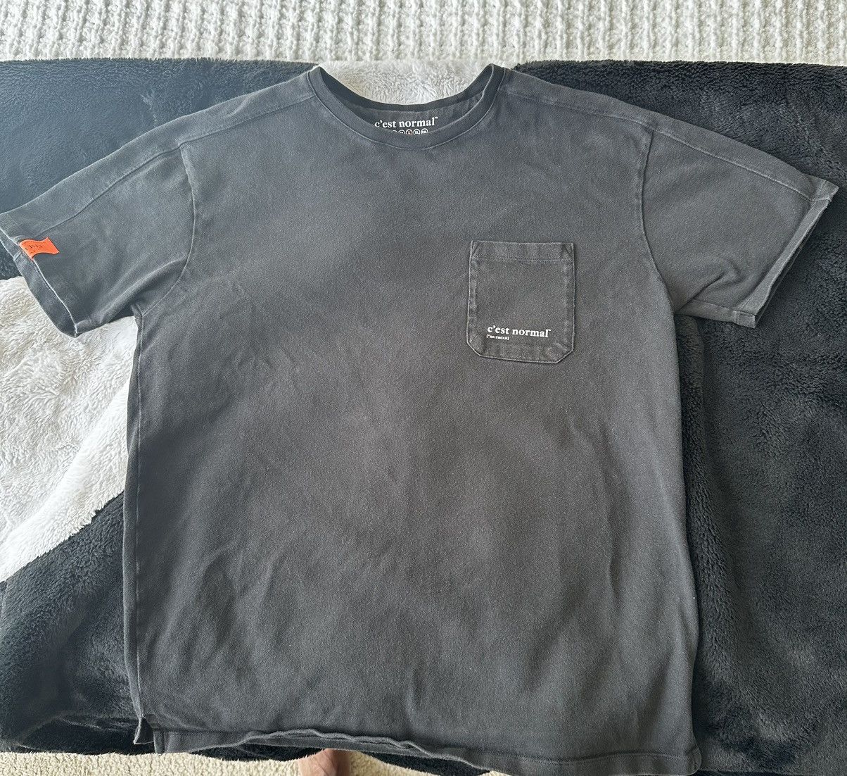 Other Oversized C’est Normal T-Shirt Size US L / EU 52-54 / 3 - 1 Thumbnail