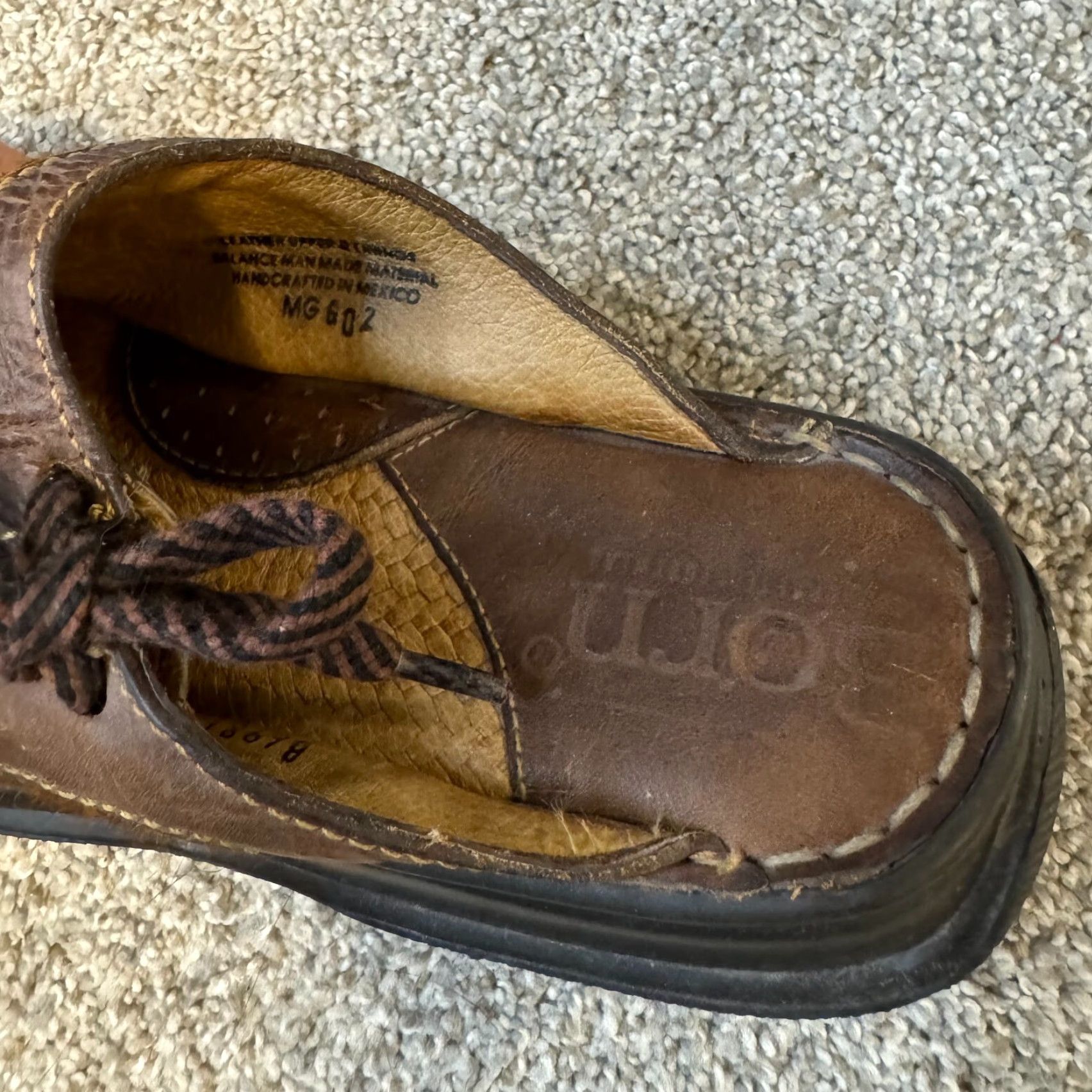 Born VINTAGE Born Clogs Sandals 6 Womens Brown Southwestern Aztec Navajo Slip-On Comfort Womens Shoes Brown Aztec Southwestern 90s? Size US 6 / IT 36 - 5 Thumbnail
