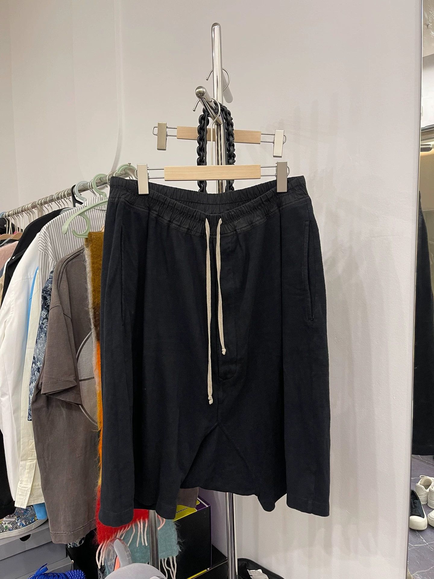Rick Owens Rick Owens Drkshdw crotch shorts Size US 32 / EU 48 - 1 Thumbnail