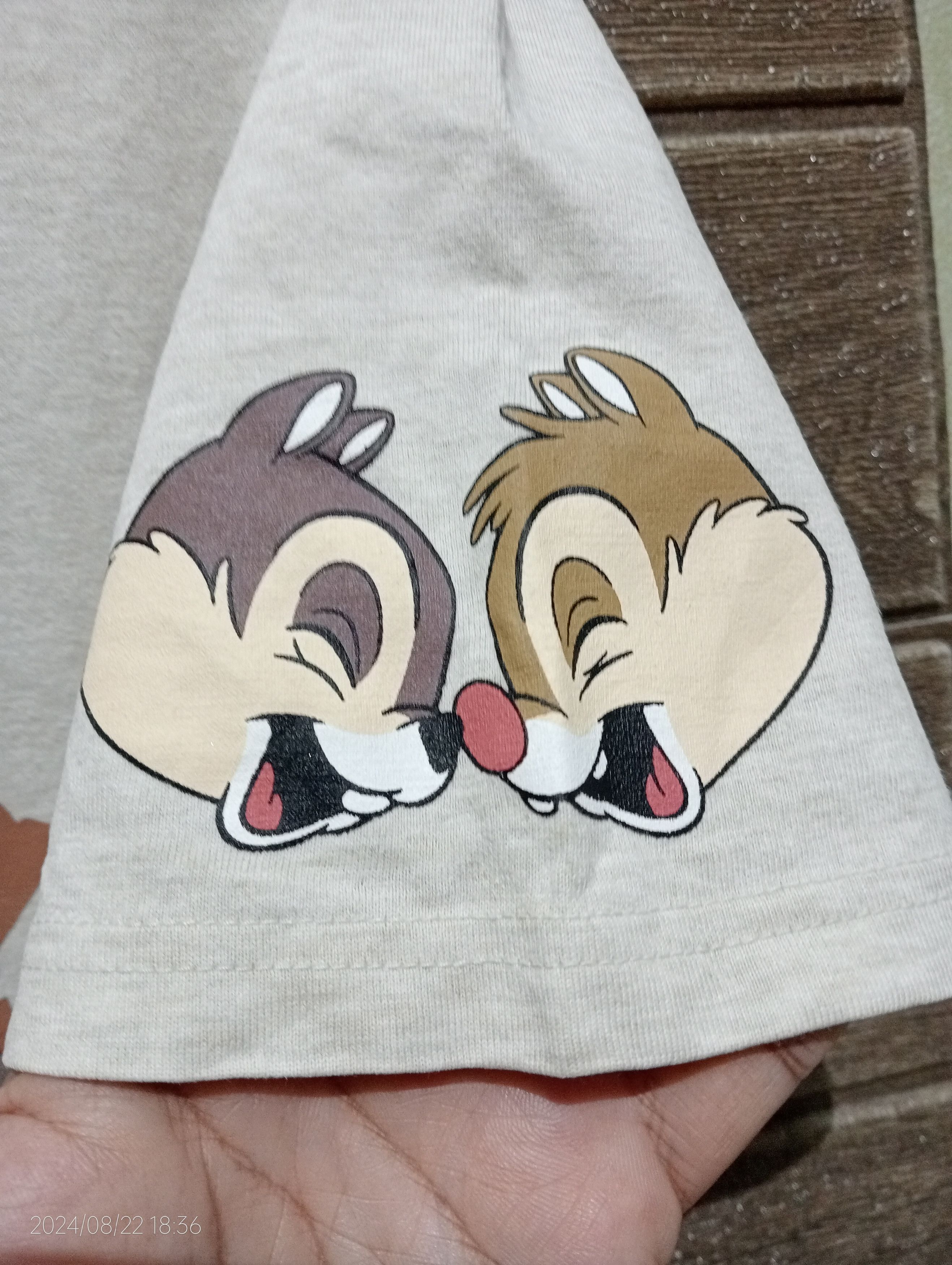 Cartoon Network VTG Disney Fantasy Shop Chip 'n' Dale Baseball Design Tee Size US XL / EU 56 / 4 - 5 Thumbnail