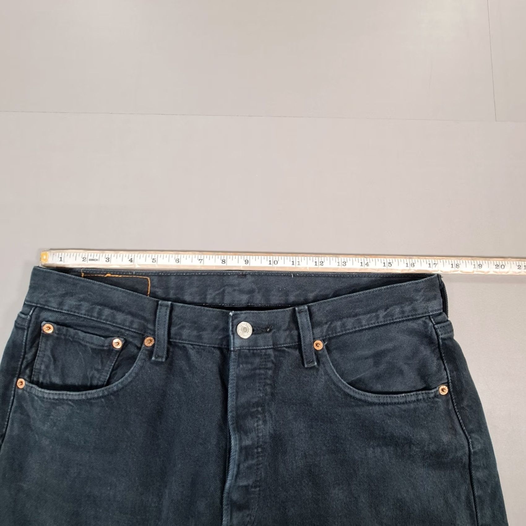 Levi's Levi's 501 Jeans Mens Regular Straight Denim W34 L32 Blue 5-Pocket Button Fly Classic 90s Theme USA Signature Gift Size US 34 / EU 50 - 4 Thumbnail