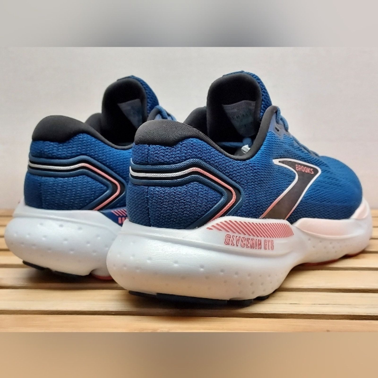 Brooks Brooks Womens Blue Glycerin 21 GTS Athletic Shoes Size 8.5D Size US 8.5 / IT 38.5 - 3 Thumbnail